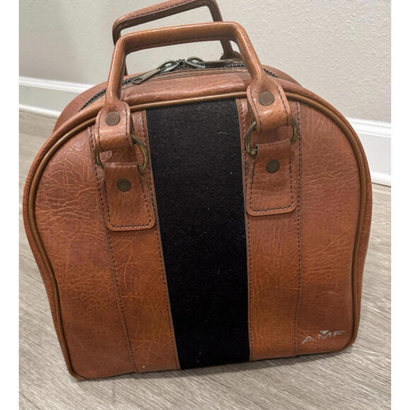 Vintage Dunlop Matterhorn Bowling Ball (14.4 lbs) with Leather Bag - Picture 15 of 15